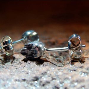 pendientes calavera vodoo trasera